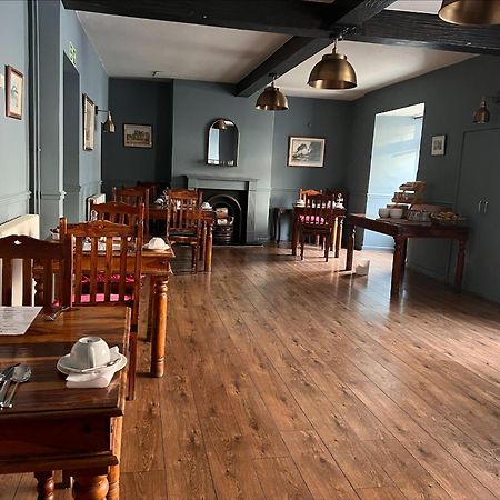 Queens Head Hotel Berwick Upon Tweed Extérieur photo