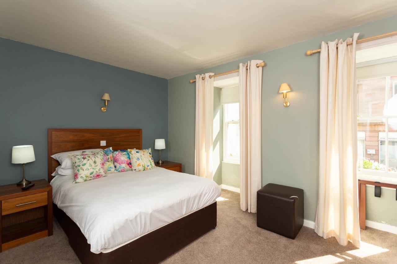 Queens Head Hotel Berwick Upon Tweed Extérieur photo