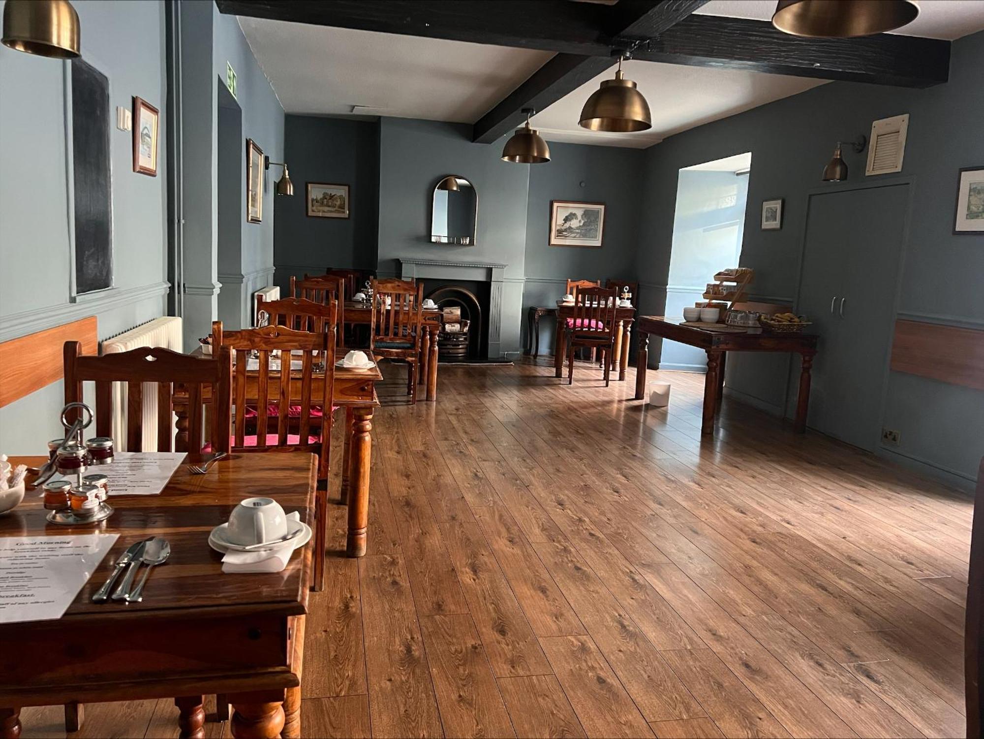 Queens Head Hotel Berwick Upon Tweed Extérieur photo