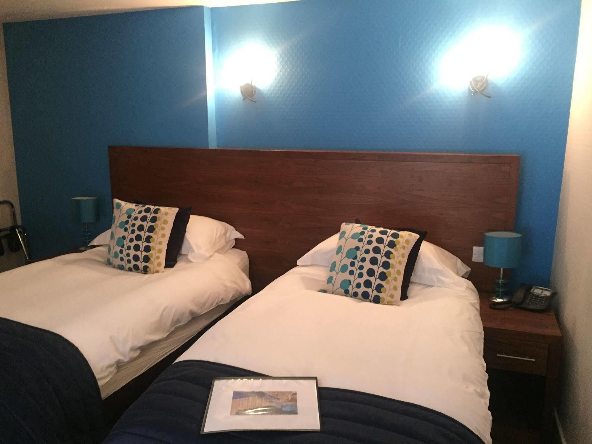 Queens Head Hotel Berwick Upon Tweed Extérieur photo